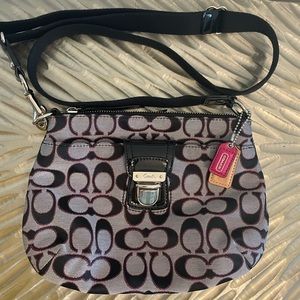 Authentic Signature Coach Crossbody Bad